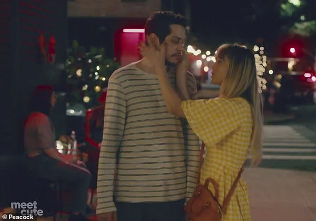 Kaley Cuoco y Pete Davidson se enamoran con la ayuda de una máquina del tiempo en la nueva comedia romántica Meet Cute