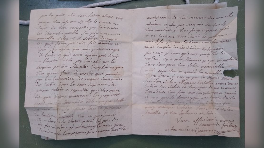 Carta de Marguerite a su hijo Nicolas Quesnel_27 de enero de 1758_en la que dice_Estoy a favor de la tumba_Crédito Archivos Nacionales_Renault Moreau