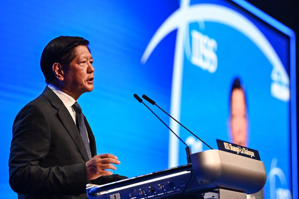 El presidente filipino habla de las líneas rojas en el Mar de China Meridional
